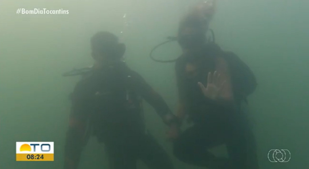 Repórter mergulha com bombeiros e acompanha treinamento em veículos submersos em lago no TO reporter-mergulha-com-bombeiros-e-acompanha-treinamento-em-veiculos-submersos-em-lago-no-to