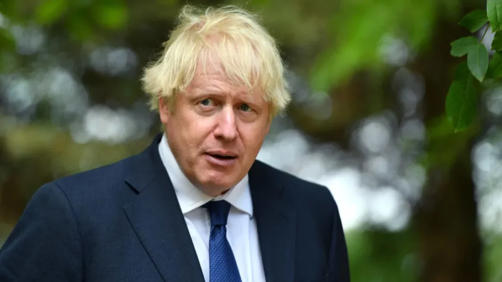 Boris Johnson reage após escapar a ataque russo: “Lógica distorcida” boris-johnson-reage-apos-escapar-a-ataque-russo:-“logica-distorcida”