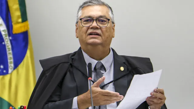 Dino manda PF investigar relação de Vorcaro com cemitérios em SP dino-manda-pf-investigar-relacao-de-vorcaro-com-cemiterios-em-sp